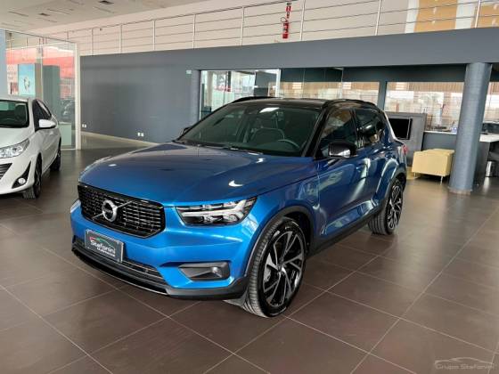 VOLVO XC40 1.5 T5 RECHARGE R-DESIGN GEARTRONIC